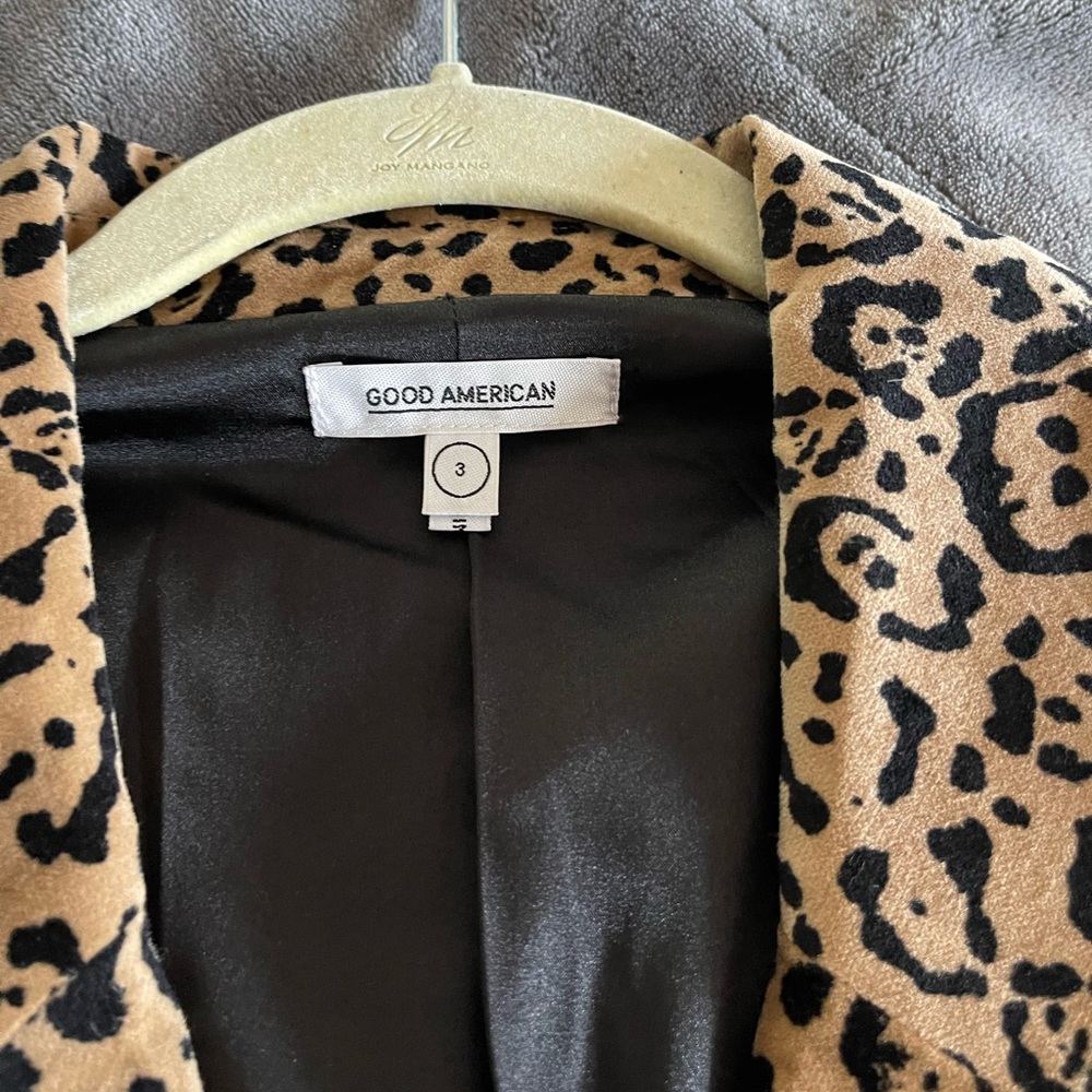 Velvet Blazer - Picture 5 of 5